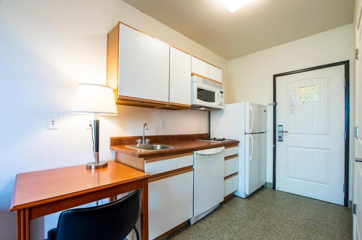 Sierra Vista Studio Apartment With Full Kitchen And King Bed Eksteriør billede